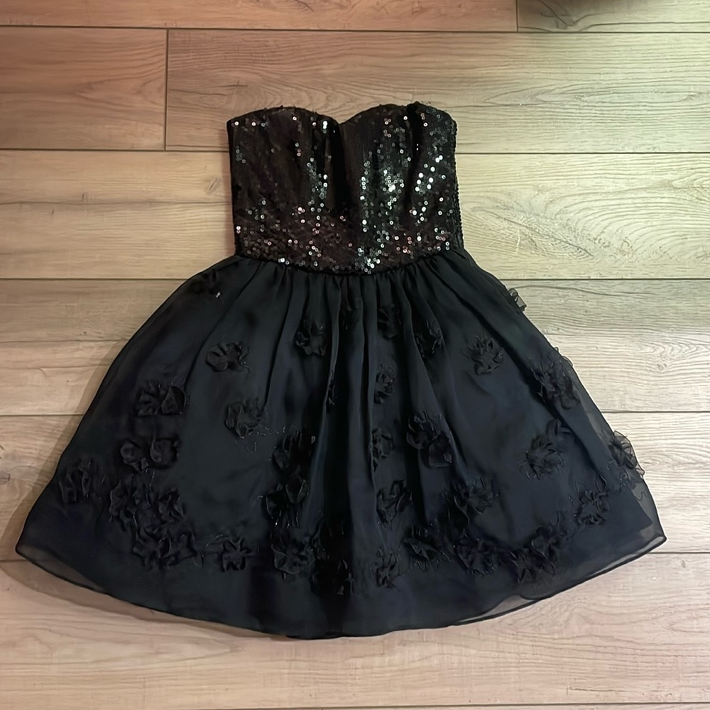 BETSY JOHNSON Formal Dress